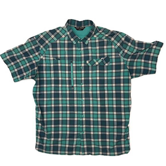 Under Armour Other - Under Armour Green Plaid Short Sleeve Button-Up Shirt Size Large‎